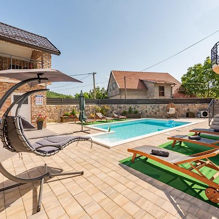Apartman Toni Gracac  Exterior photo