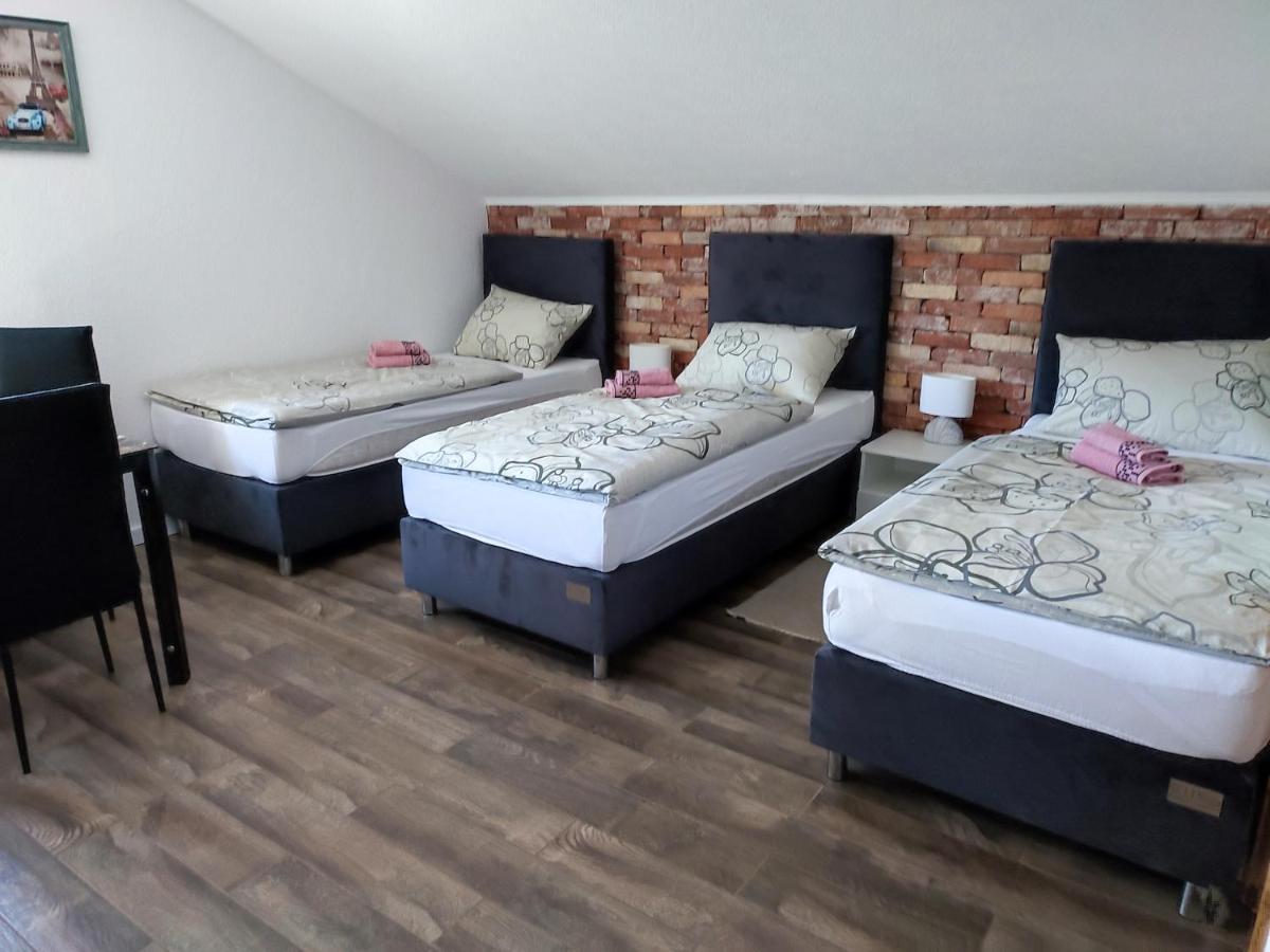 Apartman Toni Gracac  Exterior photo