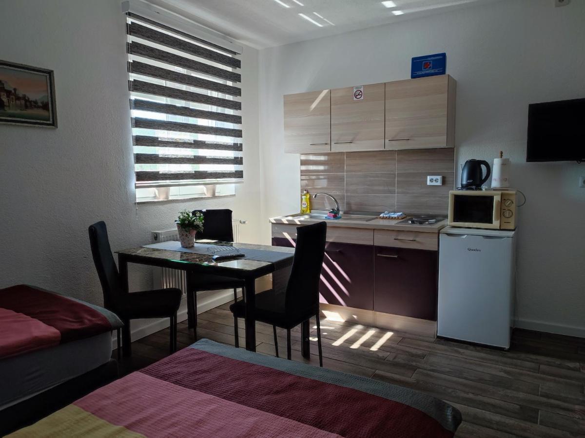 Apartman Toni Gracac  Exterior photo