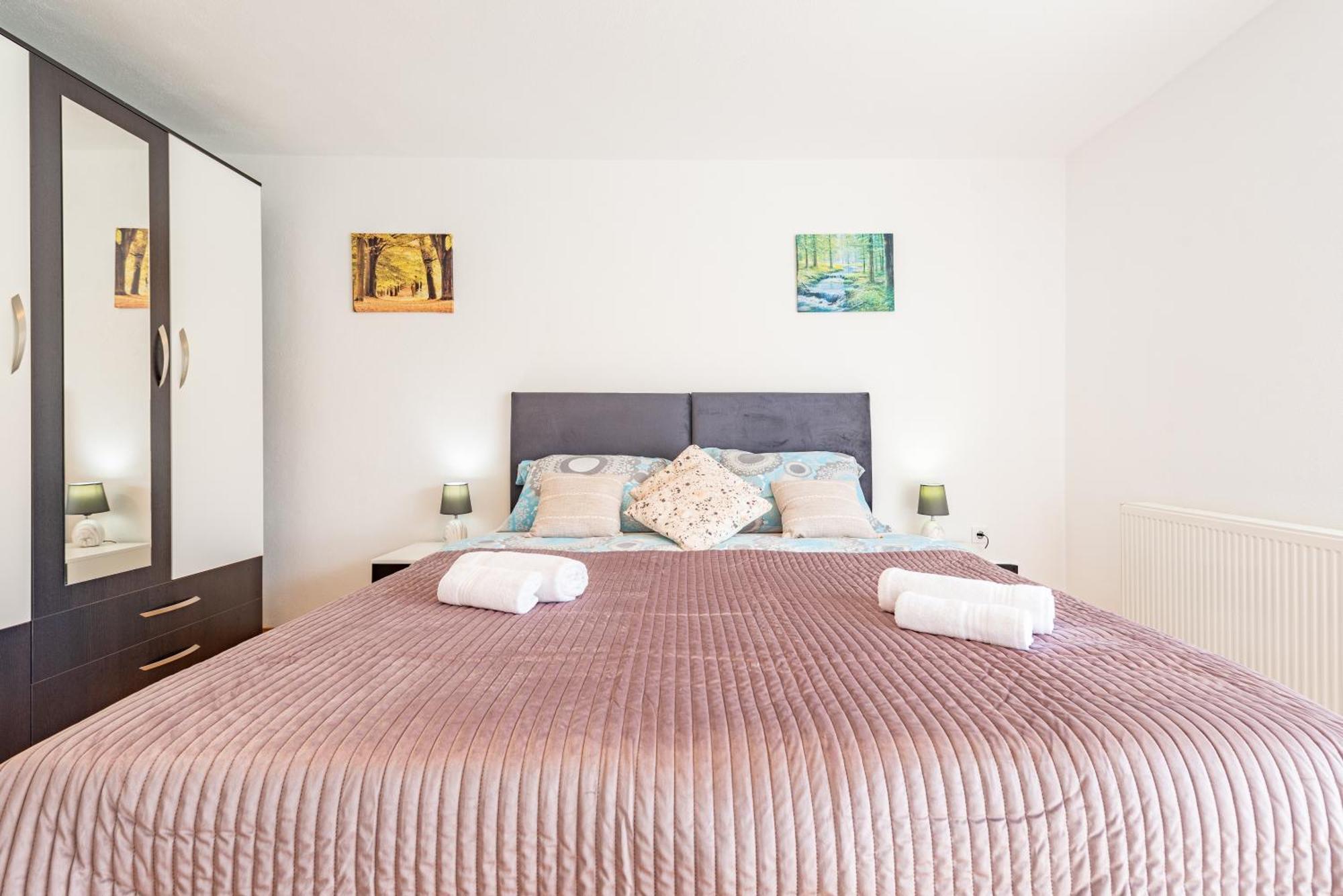 Apartman Toni Gracac  Exterior photo