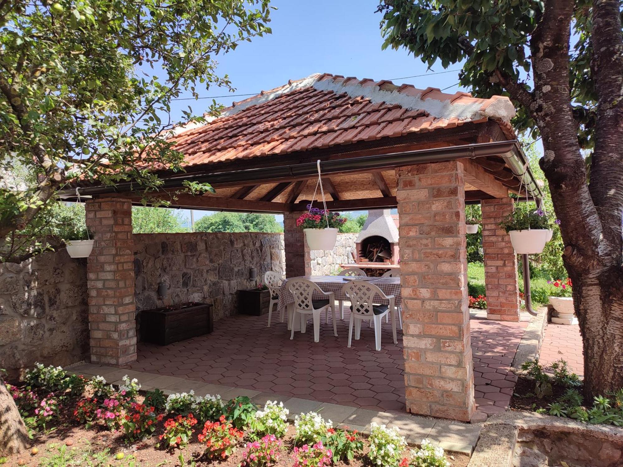 Apartman Toni Gracac  Exterior photo