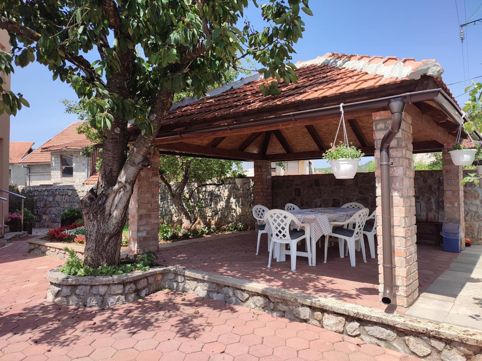 Apartman Toni Gracac  Exterior photo